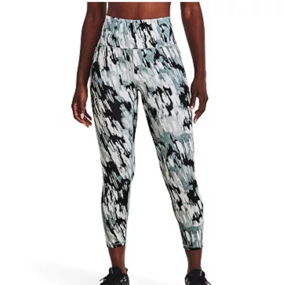 Women’s under armor motion 7/8 leggings